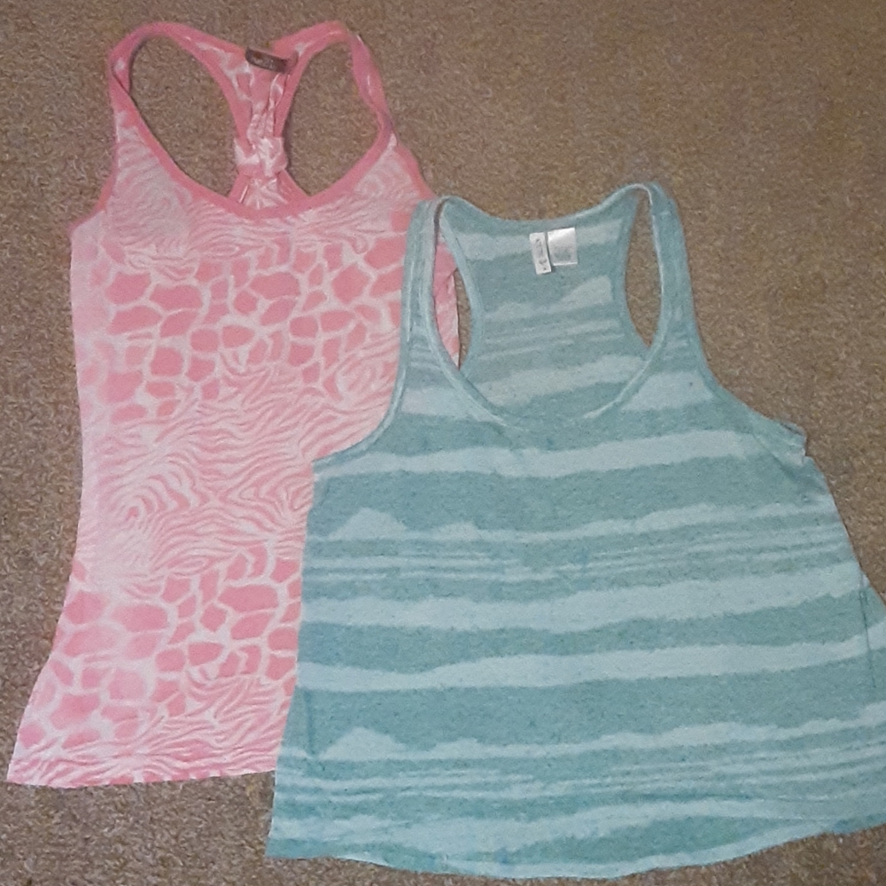 Tank top and crop top bundle